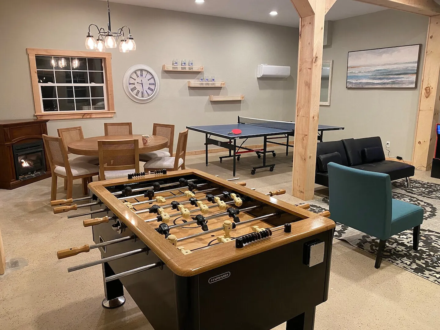 Sunset Chalet Lakefront Hot Tub Game Room — Photo 4