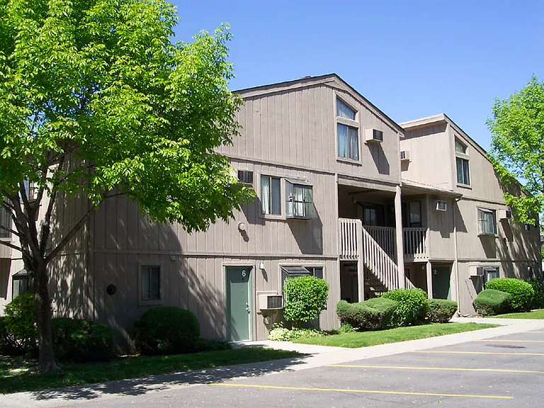 1001 Eaton Rd #2 — Photo 4