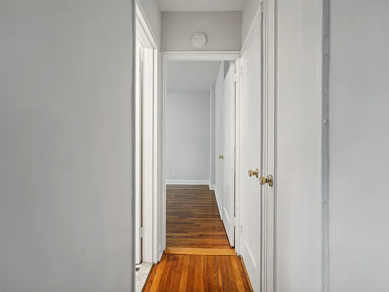 1983 Sedgwick Ave #5D — Photo 8
