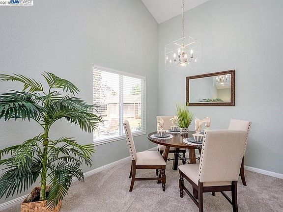 5th image of 5465 Mira Loma Ct