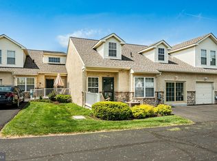104 Stuart Dr #104, East Norriton, PA 19401