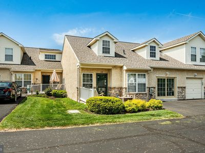 104 Stuart Dr #104, East Norriton, PA, 19401