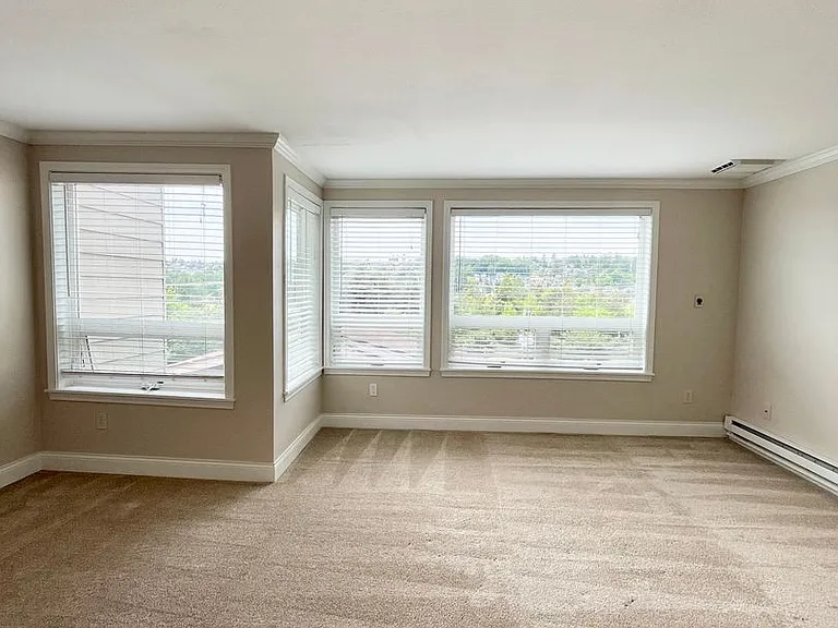 1410 W Raye St — Photo 15