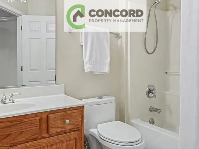 4623 Village Square Ct — Photo 17