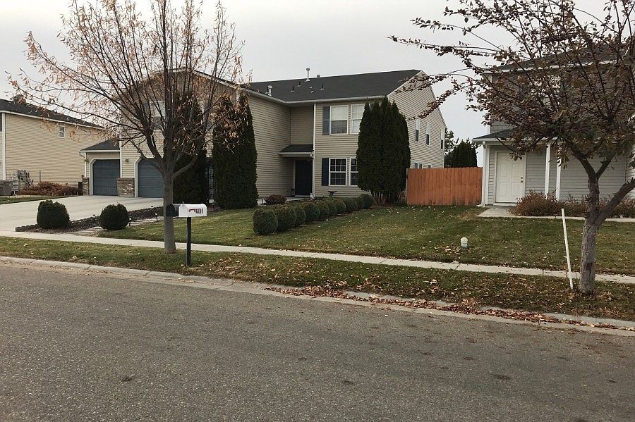 2nd image of 2027 W Honey Dew Dr