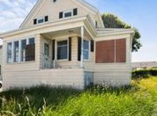 26 Blaisdell Ave, Tiverton, RI 02878