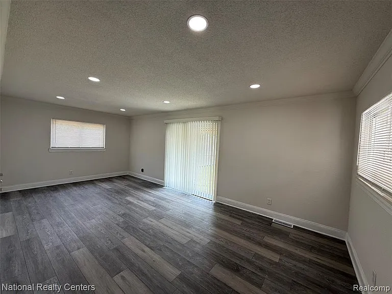 13440 Charlotte Ave — Photo 22