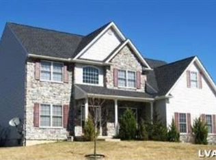 524 City View Dr, Nazareth, PA 18064