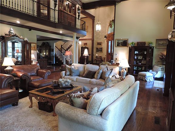 5th image of 2584 E Stone Mountain Dr