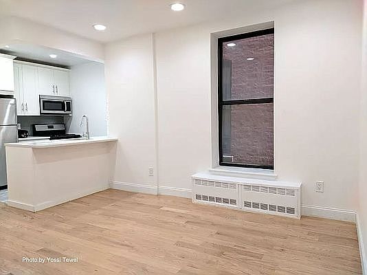 5th image of 28 W 132nd St Residence 3