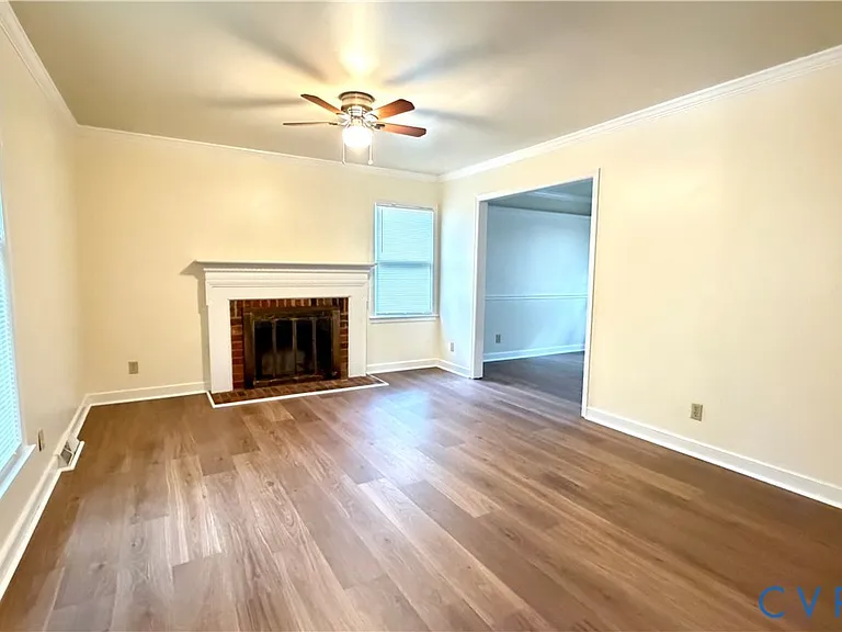 11625 Chester Station Dr — Photo 2