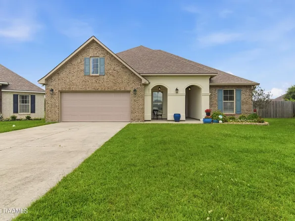 101 Sugar Crest Dr, Youngsville, LA 70592