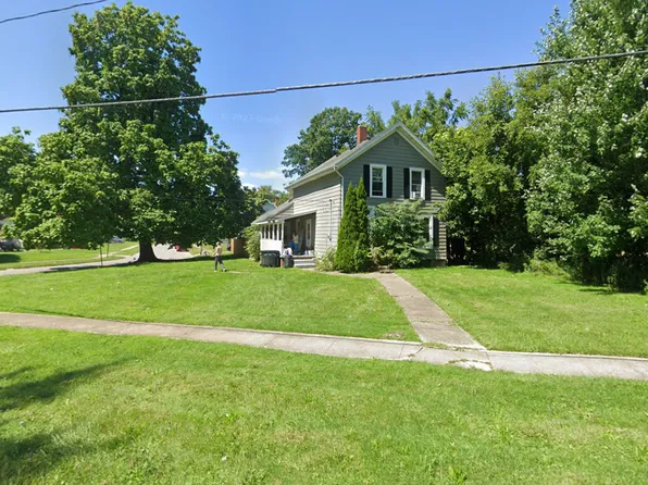 736 W River Rd, Elyria, OH 44035