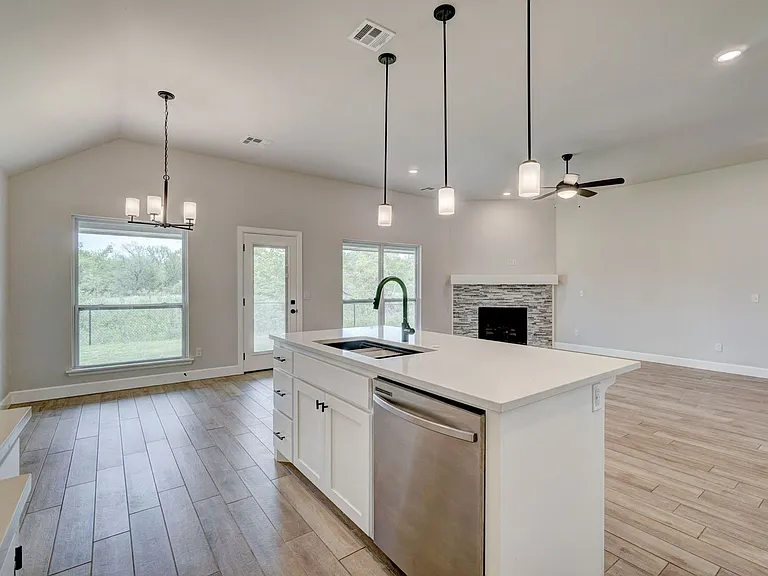 19804 Canning Ct — Photo 13