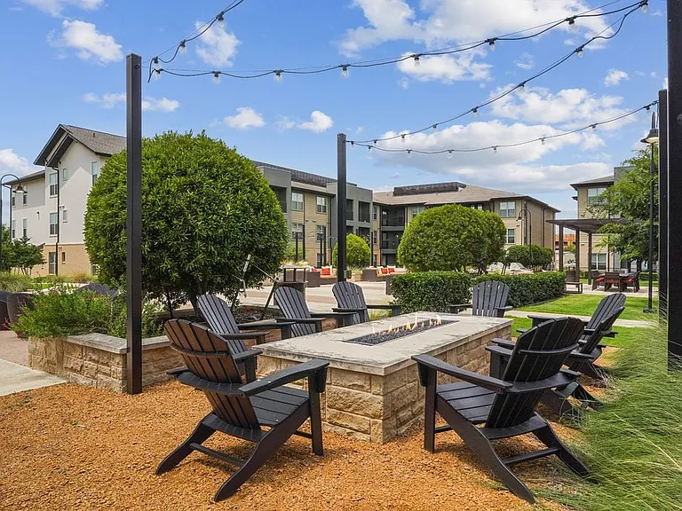 Courtyard with fire pit
