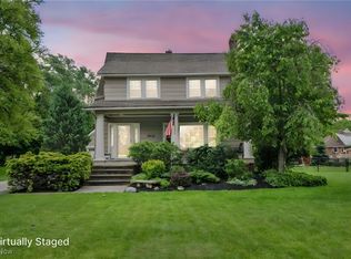 6043 Pearl Rd, Parma Heights, OH 44130