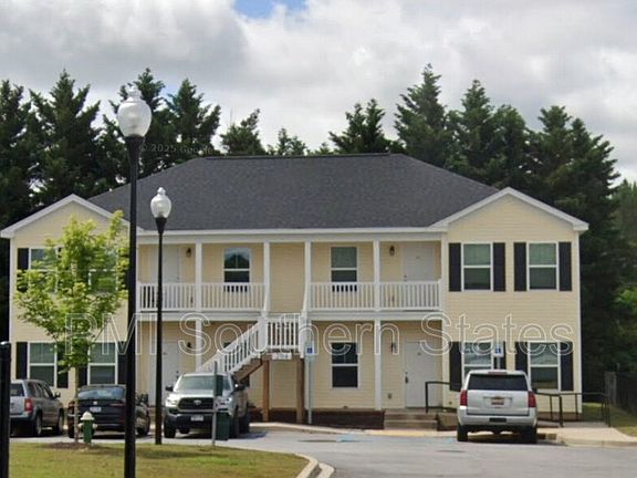 2nd image of 200 Walnut Hill Dr #A