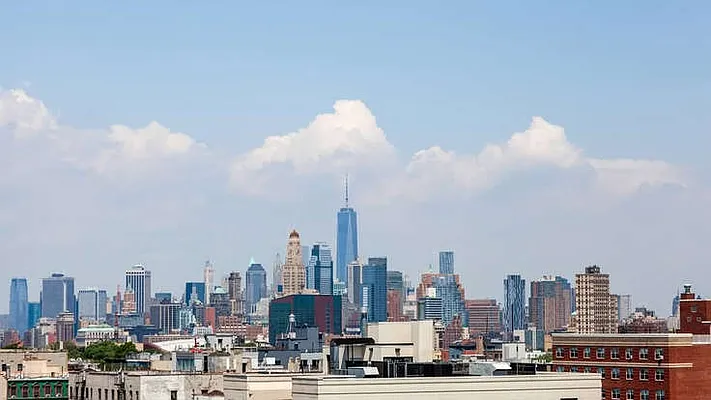 Rented by Compass | media 25