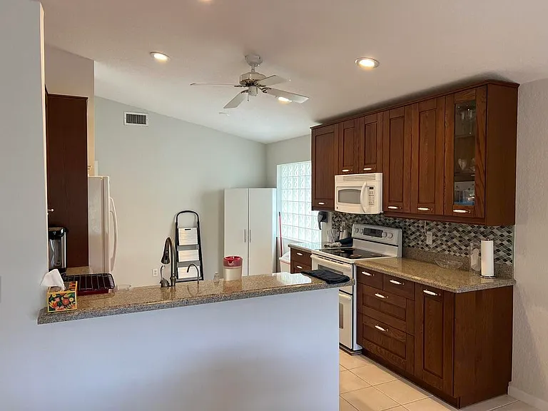 10596 Sunset Isles Ct — Photo 7