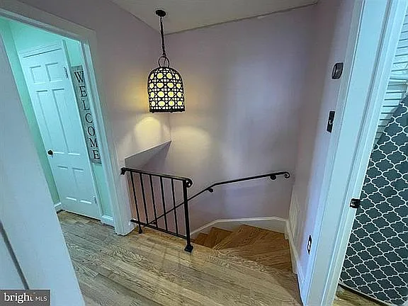 2 bed, 650 sqft, $3,650 — Photo 3
