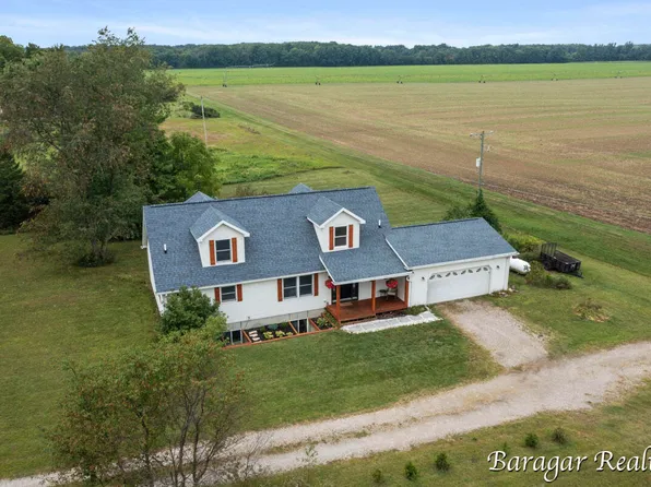 2945 Sixteen Mile Rd NE, Cedar Springs, MI 49319