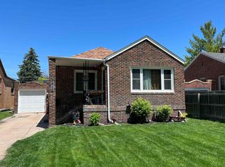 813 W 1st St, North Platte, NE 69101