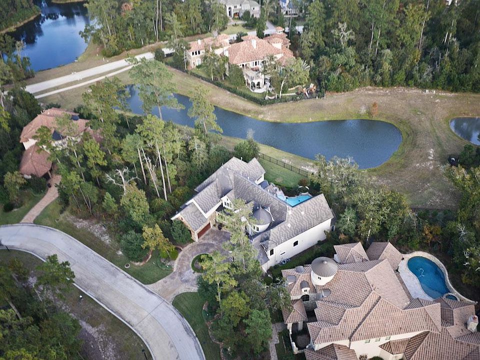 1st image of 15 Maroon Creek Ct