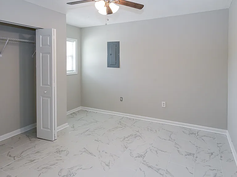 2515 Grimwood Rd #B — Photo 13