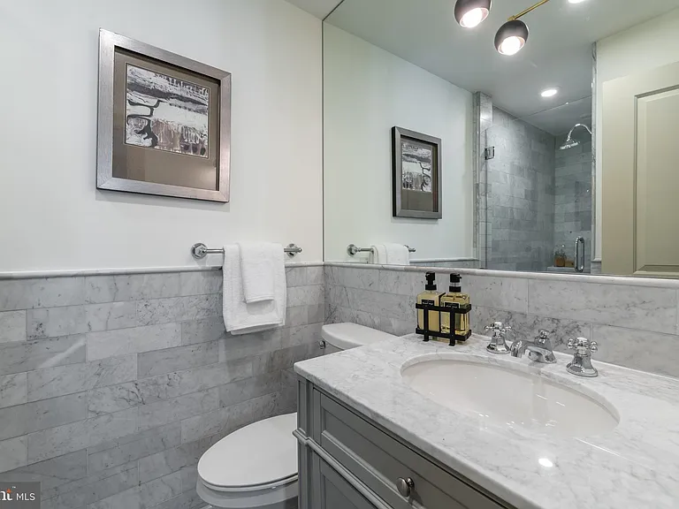 2100 Newport Pl NW #2 — Photo 7