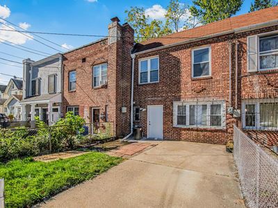 10220 189th Street, Hollis, NY, 11423