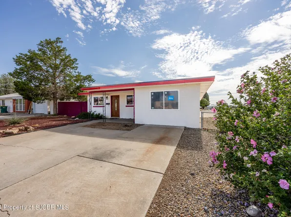 2000 Lynwood Dr, Farmington, NM 87401