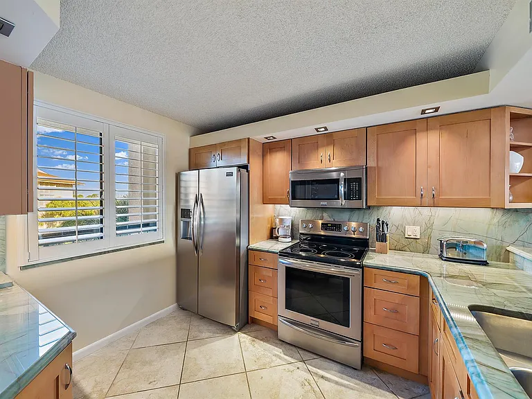 2601 Marina Isle Way #402 — Photo 17
