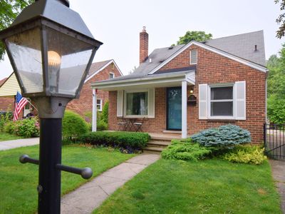 2437 N Wilson Ave, Royal Oak, MI, 48073