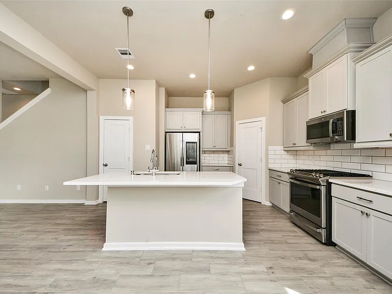 19623 San Angelo Park Dr — Photo 6