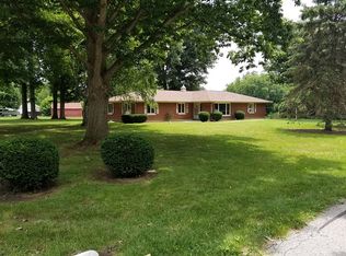 8325 Shady Ln, Piqua, OH 45356