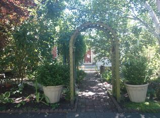 3046 23rd Ave W, Seattle, WA 98199