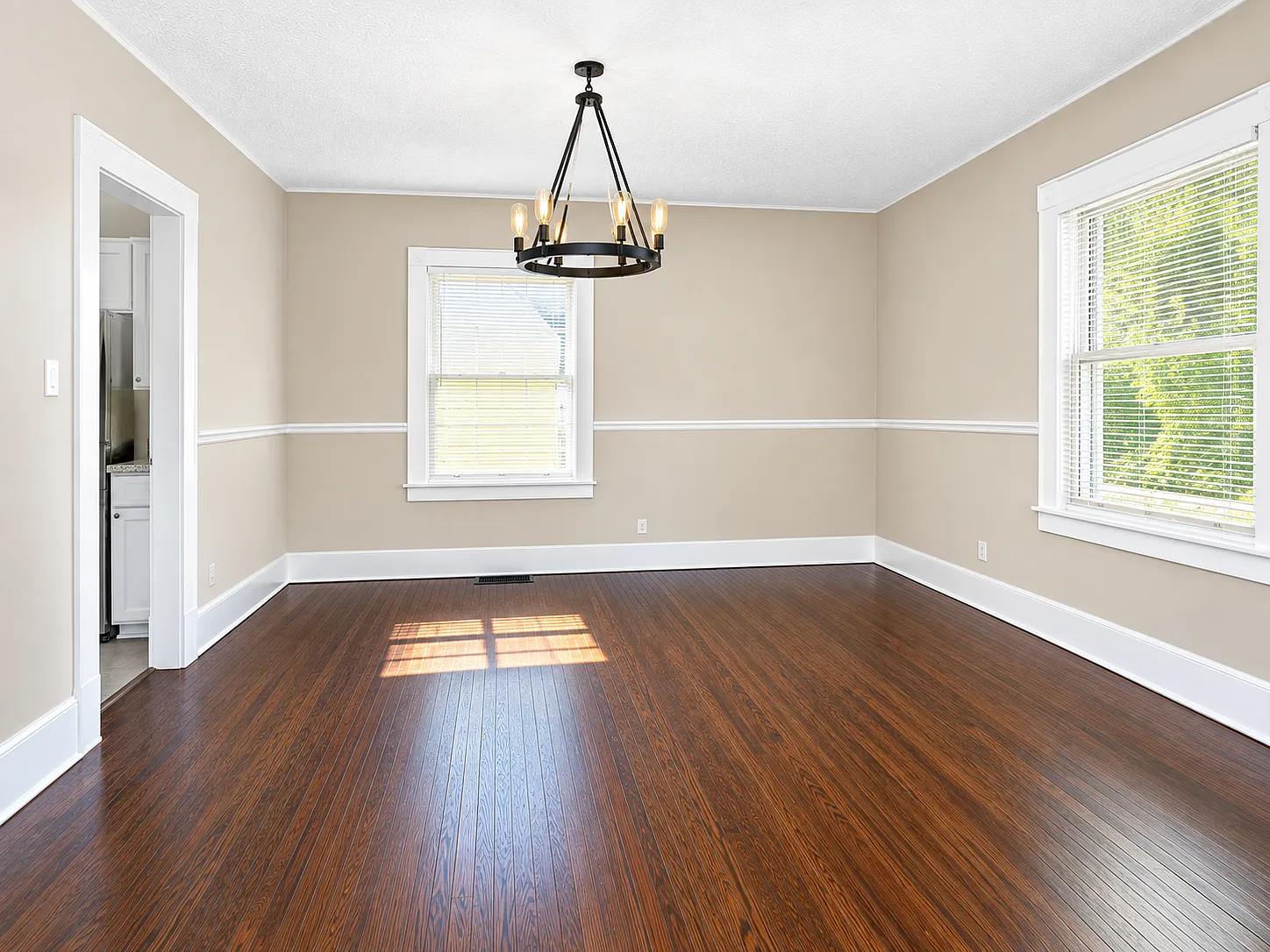 3 bed, 1444 sqft, $1,400 — Photo 3