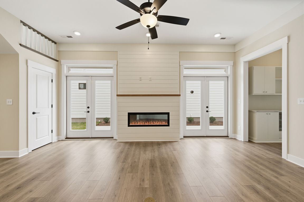 next background image