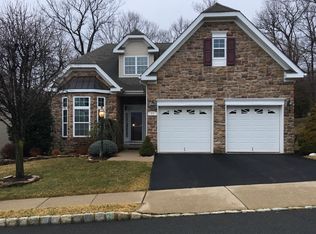 21 Harrison Way, Mount Arlington, NJ 07856