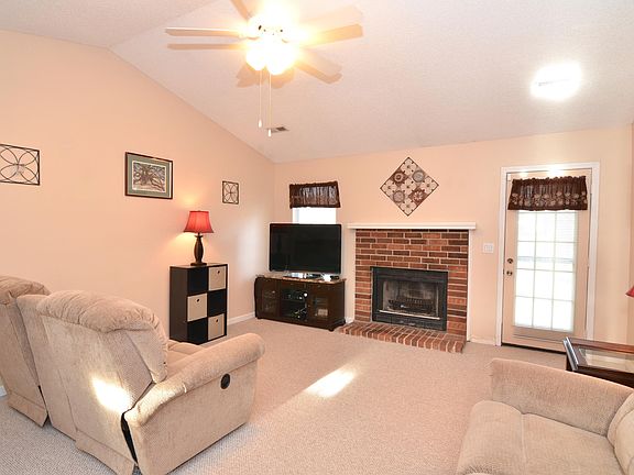 4th image of 8466 William Moultrie Dr