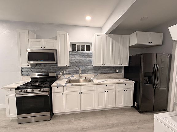 2nd image of 37432 Hydrus Pl