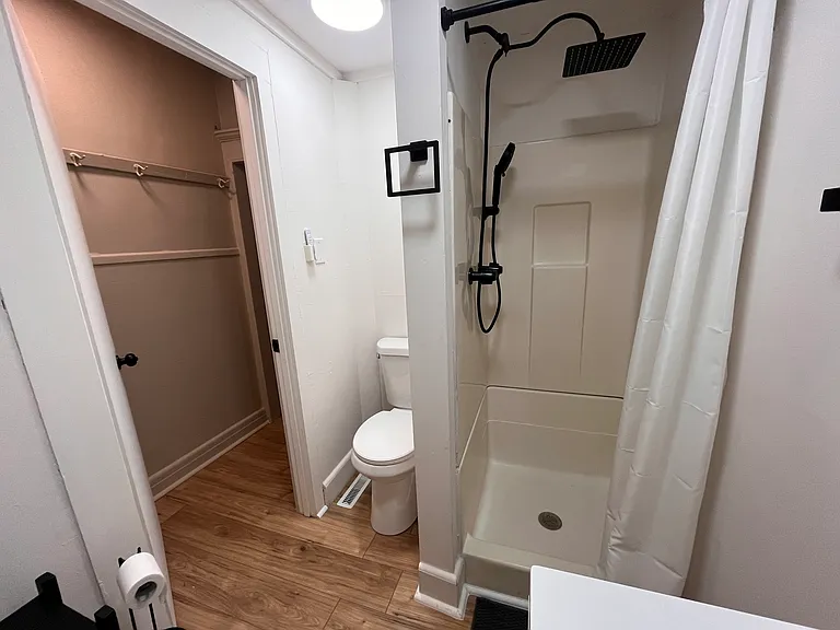 196 Avon St #1 — Photo 10