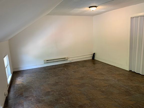2nd image of 480 Norwich Ave