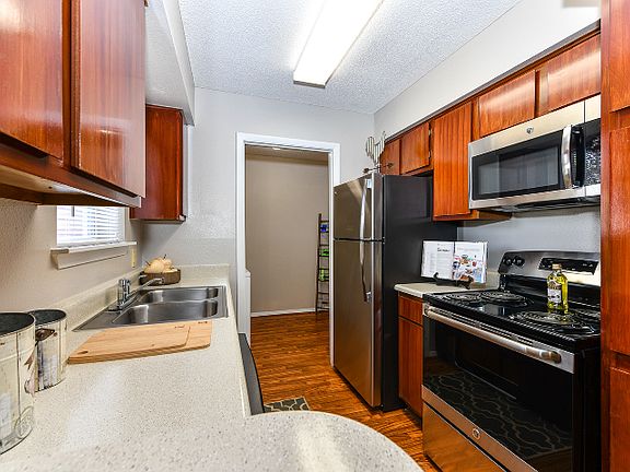 4th image of 3450 Breckinridge Blvd #1608
