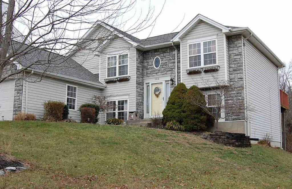 105 Breckinridge Ct photo 1