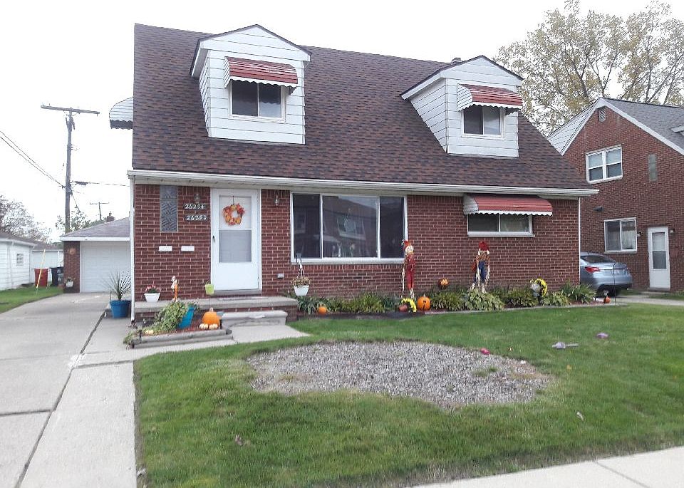 Front view of duplex.