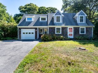 80 Dunns Pond Rd, Barnstable, MA 02630