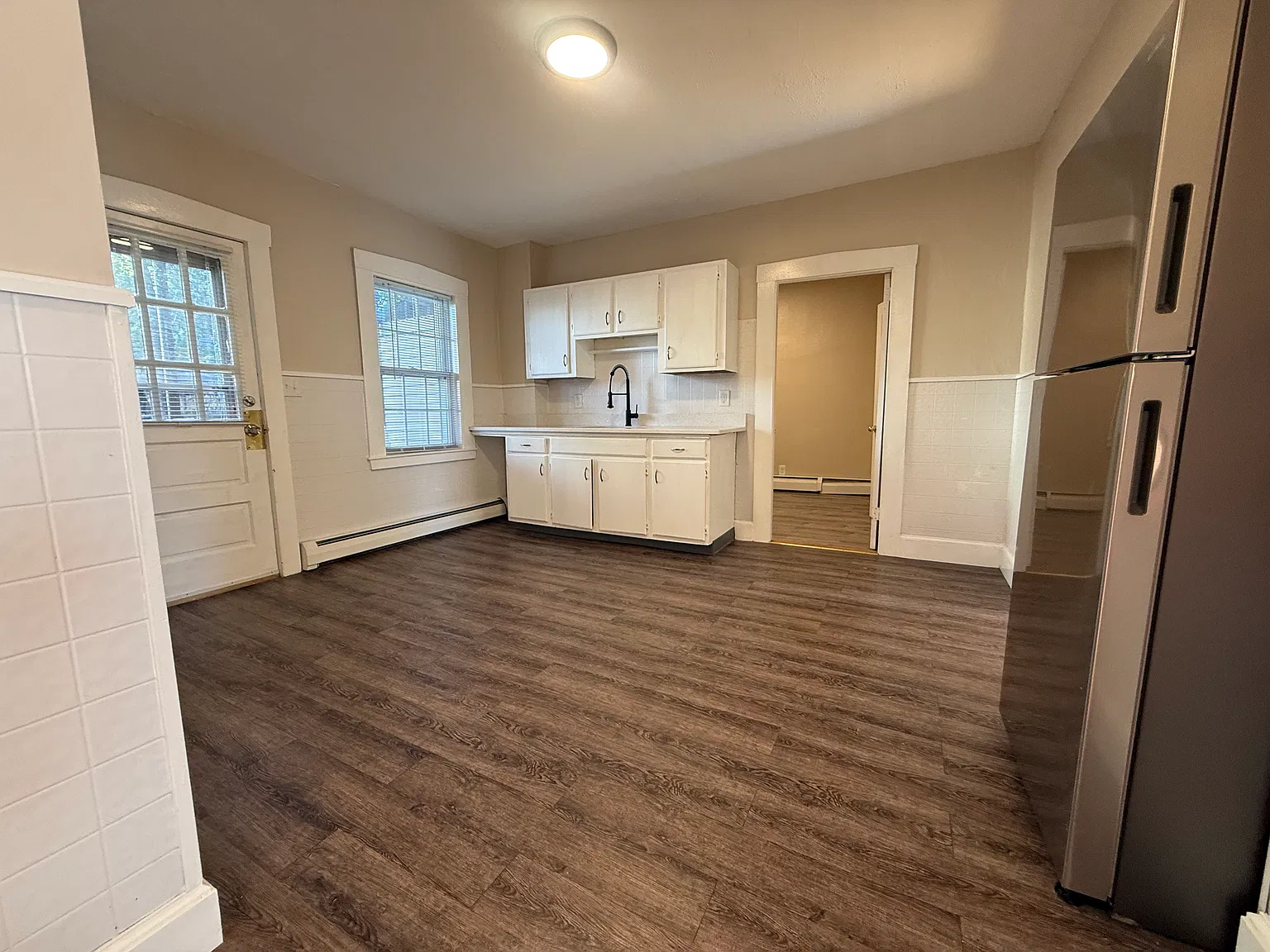 2 bed, 900 sqft, $2,395 — Photo 2