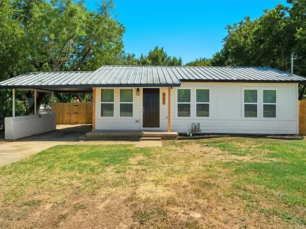 907 SW 13th St, Mineral Wells, TX 76067