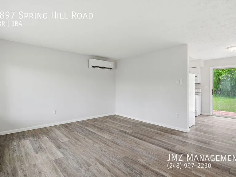 2897 Spring Hill Dr — Photo 10